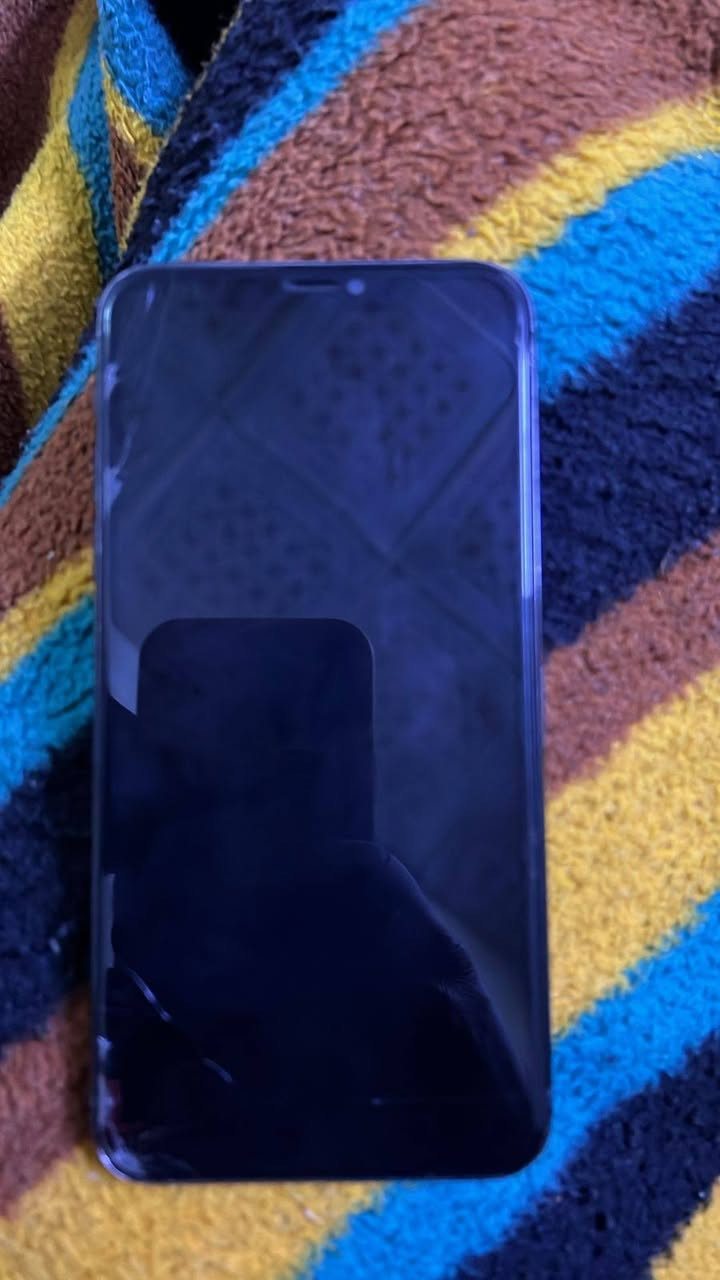 سلام عليكم ايفون 11برو ماكس رايده 200 (***********) فقط تواصل واتساب فقط
