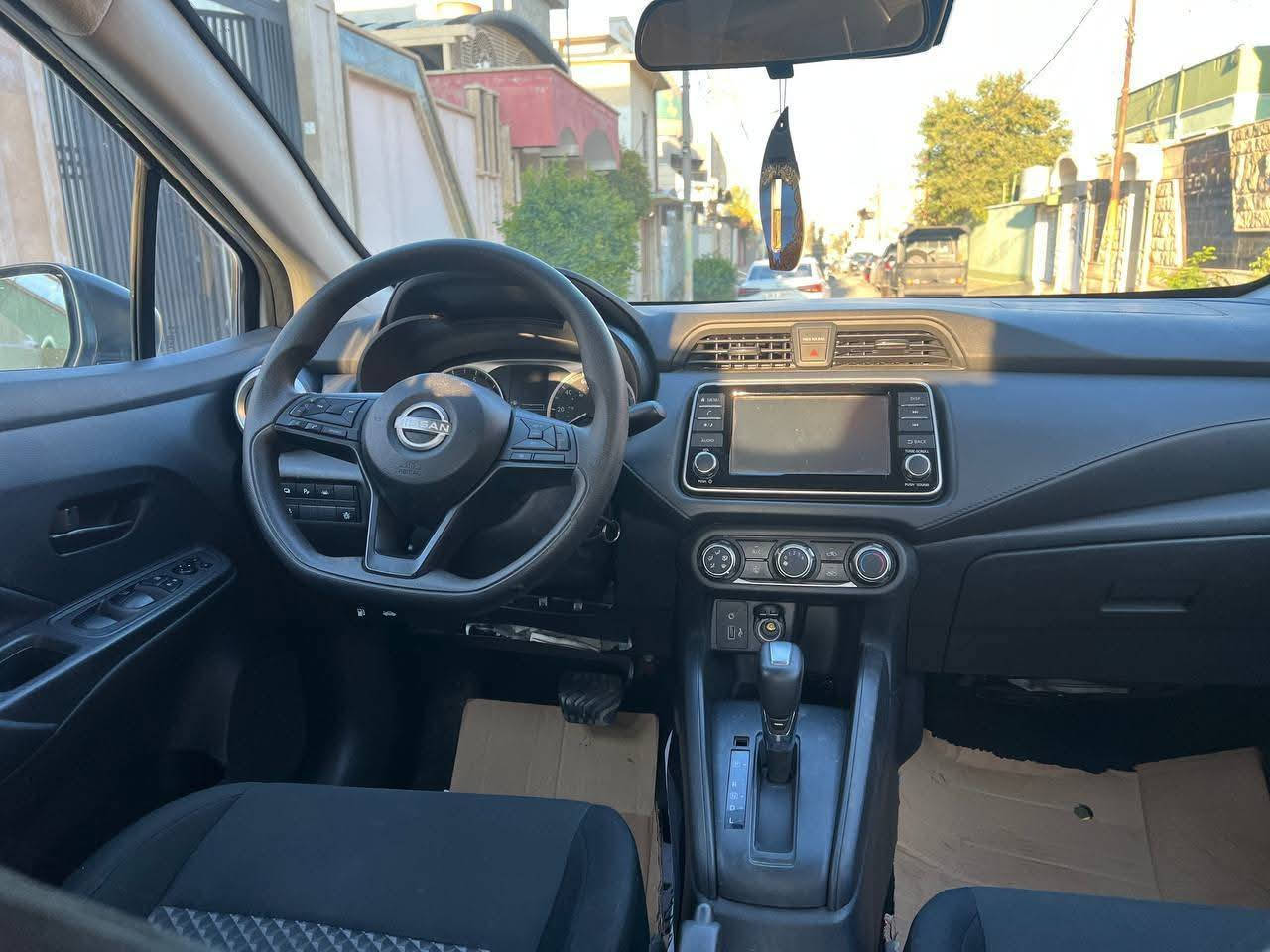 السلام عليكم وحياكم مكتب المدين وياكم 👋
نيسان فيرسه 2024 🇺🇸
كاتي تترقم إقليم 🚦
ماشيه ٢٤ الف 🆕
نص فول رادارات شاشه قفل مركزي وجامات كهرب تحمكات ستيرن 🧿
ضررها جاملغ امامي وشبر بلباب فقط 🛠️
السعر ١١٥ وبيها مجال 💸

قفل ماكو بالتلفون تعال شوف واقتنع.
🔴 اوقات العمل  من الساعه العاشرة صباحا الى الساعه العاشرة مساءا 
  
🔴 غير متواجد على الفيس والماسنجر 

العنوان :- مكتب المدين لبيع وشراء السيارات الموصل موصل الجديدة شارع بغداد مقابل جامع الاغوات قرب مجسر المشاة 
 
الاتصال ع الارقام 
***********
***********
