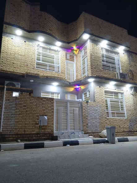 بيت امامي طابقين مساحه 100م بناء حديدث شغل درجه اولى حي الفداء شارع ابو لبنان  مقاطعه 22 كافت الخدمات سعر 160 وبي مجال فقط نقد ستفسار ***********
