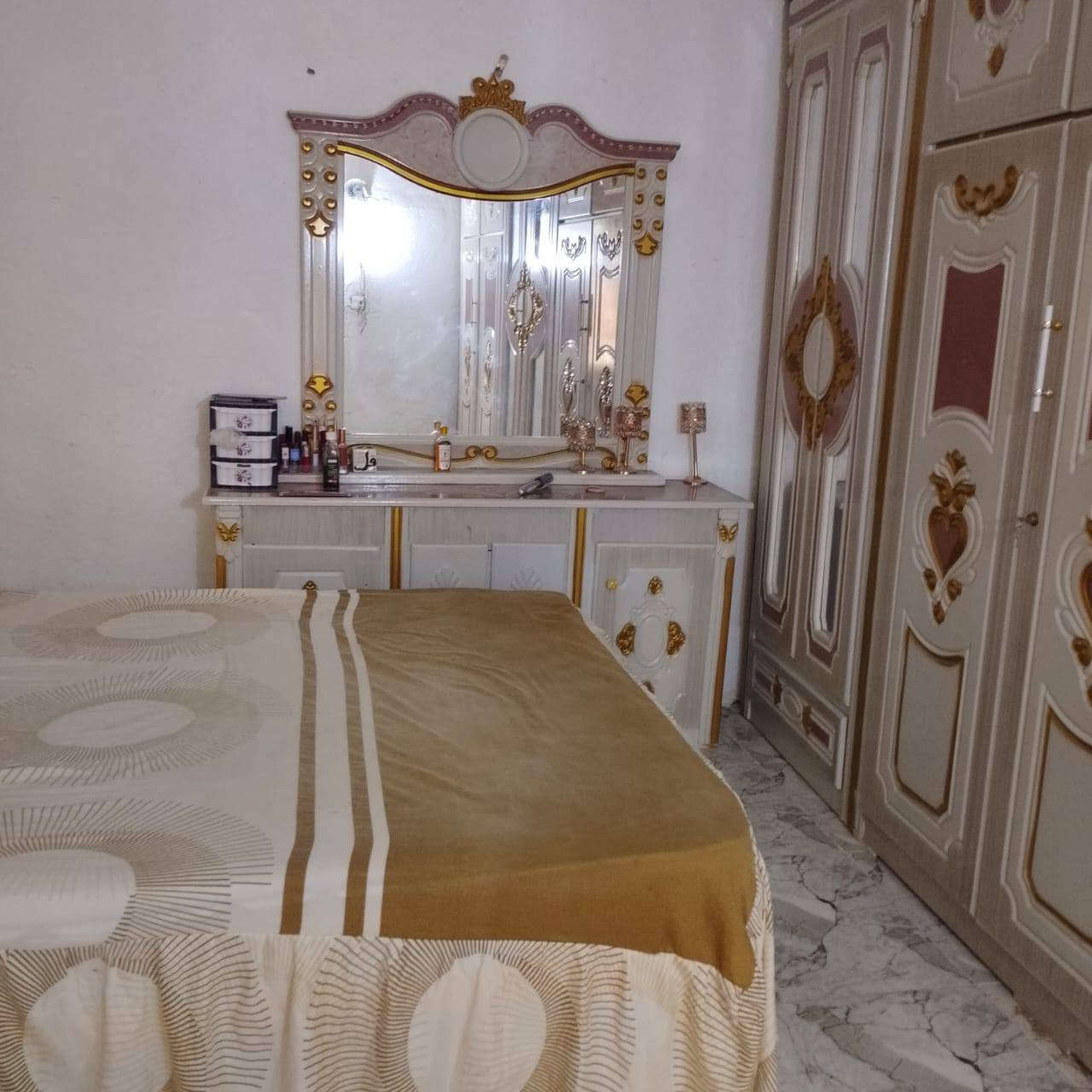 غرفه نوم للبيع سعر مليون شراي يتصل عل رقم وتساب متوفر ***********
