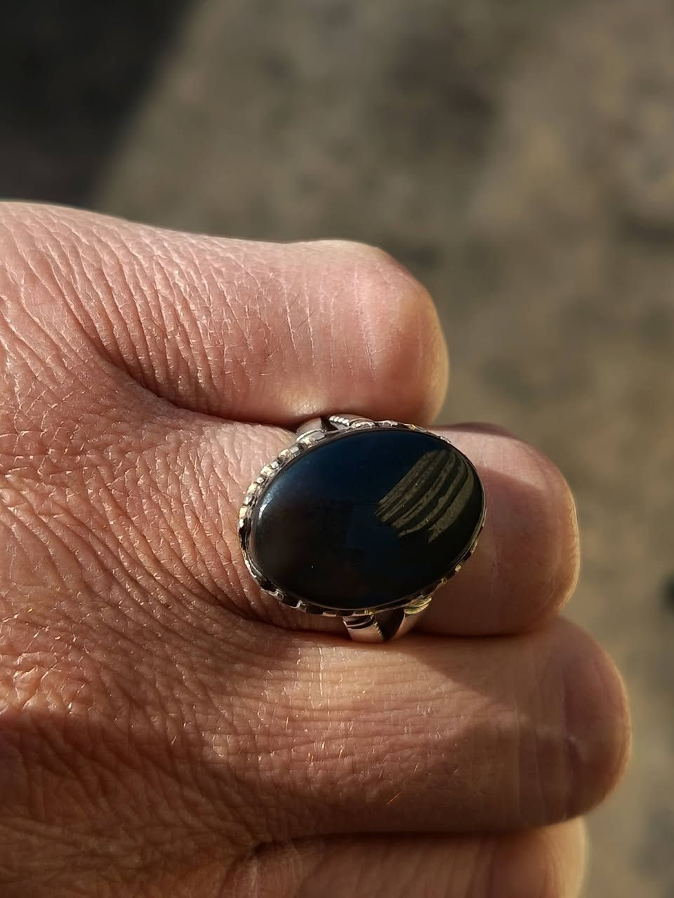 اللهم صل على محمد وآل محمد الطيبين الطاهرين تحفة من العقيق اليماني (شفة العبد) أصلية مية بالمية وبيها مشف قليل تجي خاص وتشوف بعينك
بالنسبة للصياغة يدوية رهيبة
أما قياس الخاتم بالاصبع 22-23
السعر زين مو كلش غالي


**إذا كنت صاحب هذا الإعلان وتريد حذفه لأي سبب، رجاءا أرسل رسالة إلى الدعم الفني**