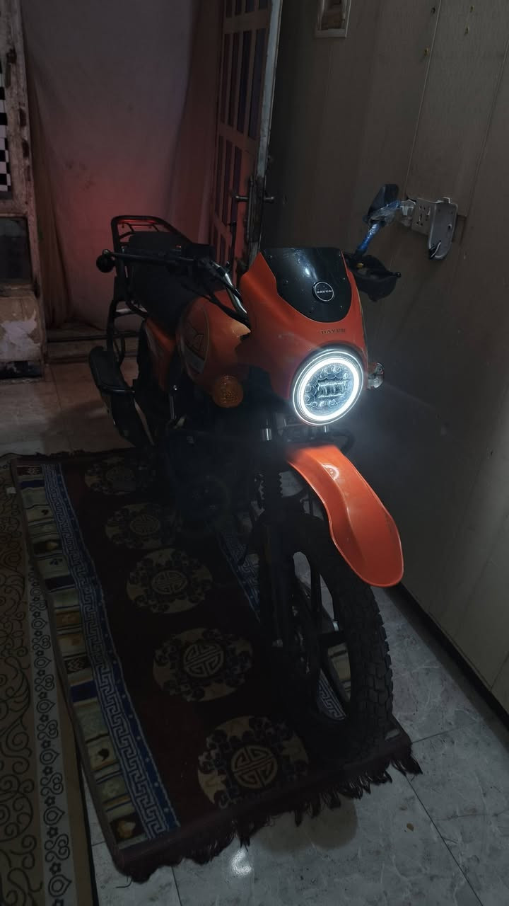 سلام عليكم عندي دراجه دايون جبلي مرقمه اربيل اصولي تحويل ثاني يوم محرك 200 موديل 2025 ماشيه 17الف دراجه صار 3اشهر من طالع من الشركه سعر الدراجه 2450 بيه مجال عنواني بغداد حي العامل رقم ***********
