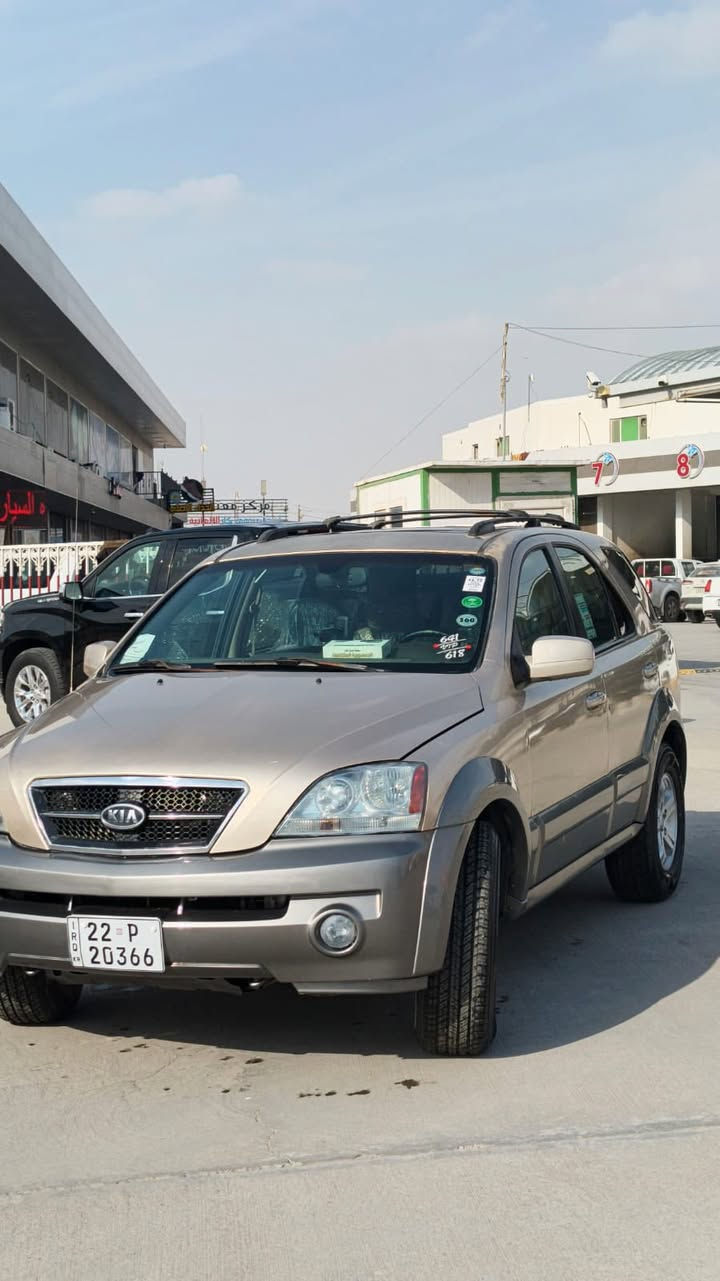 سورنتو 2005 مصبوغه حزام فقط مكينه او گير بلادي 
جديد مكاني بصره السعر 83 ورقه بيهه مجال كلش بسيط 
*********** تريد وكال تريد تحويل انه حاظر
