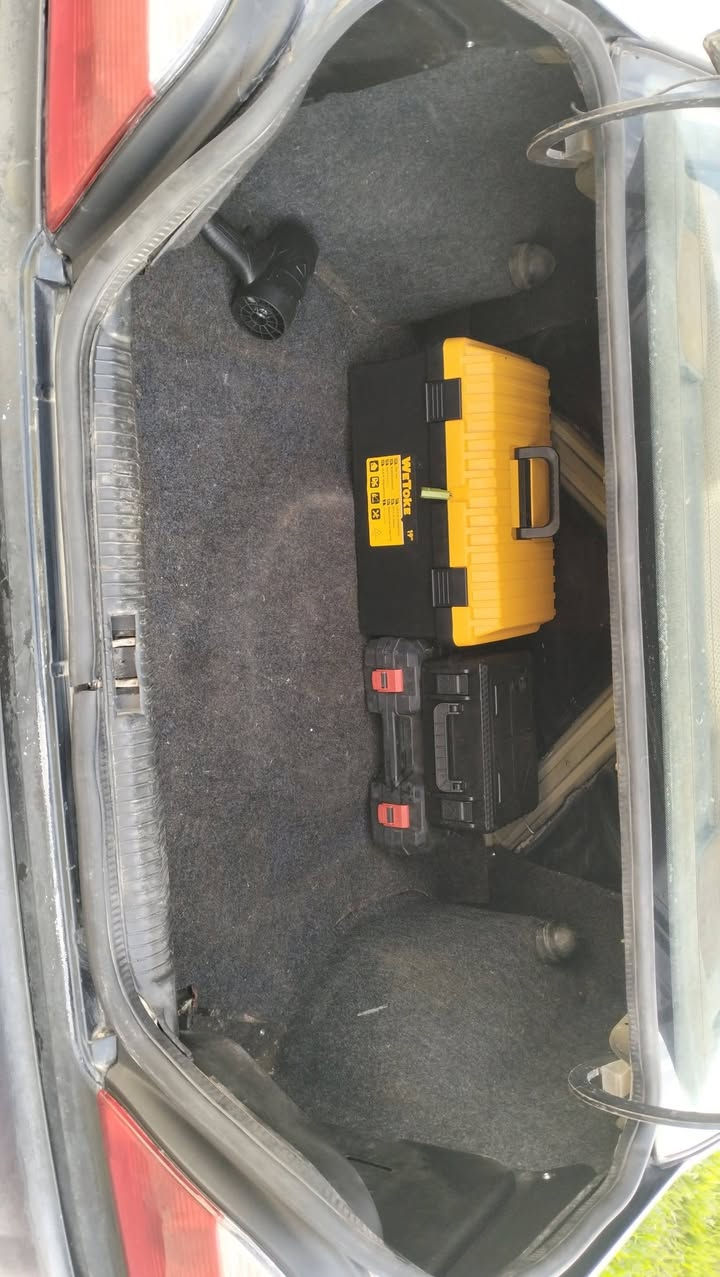 للبيع سياره دايو سلو موديل 94  رقم كربلاء تحويل ثاني يوم سياره كامله من كلشي مكينه وكير  وحداديه خير من الله   كامله من كلشي بس نقص صبغ دوسات داخل سياره شوفت عينك عنوان بابل السده الهندية ***********
ا
