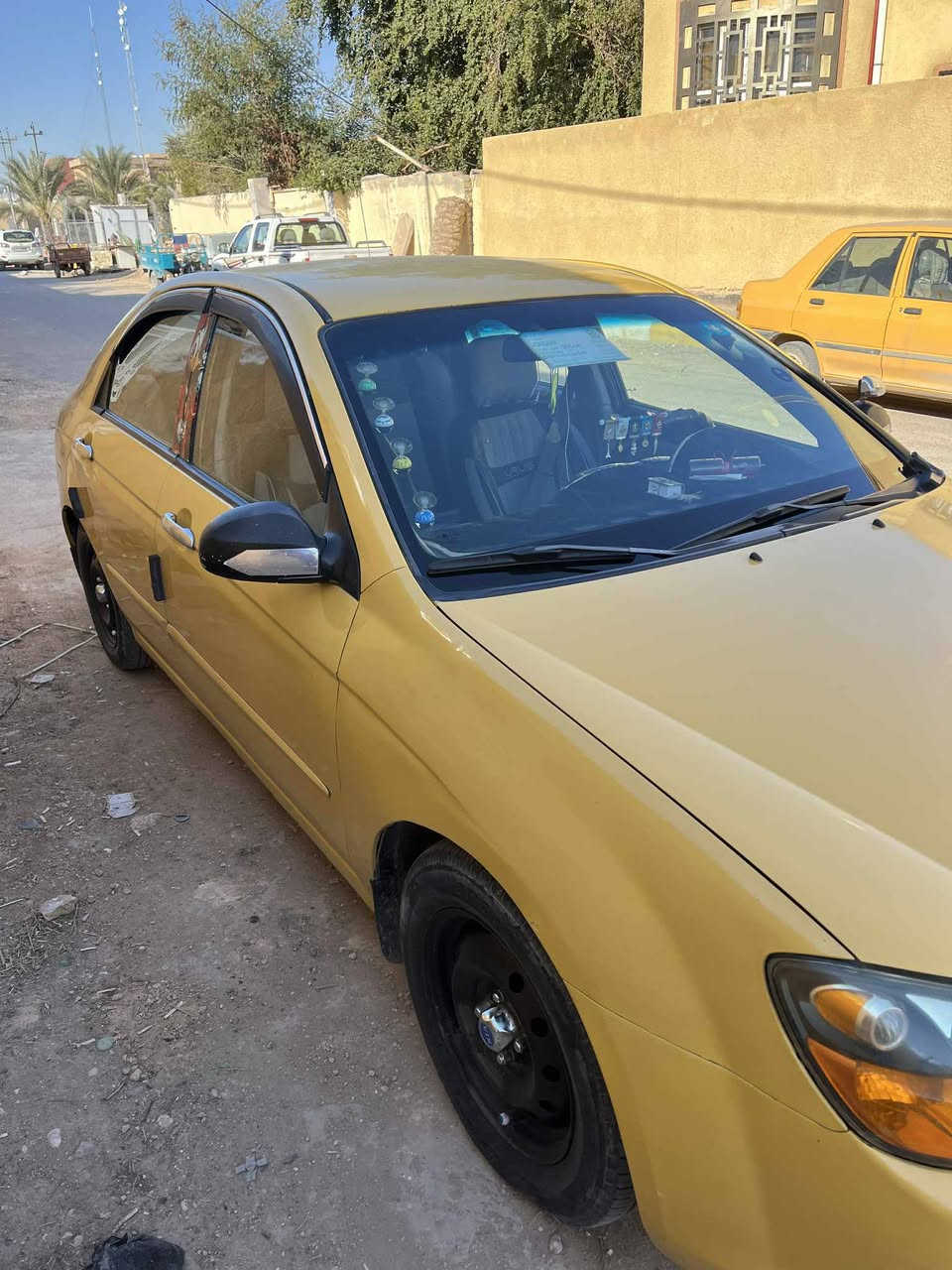 سبكترا مديل ٢٠٠٩ محرك ٢٠٠٠ وارد امريكي
رقم بغداد الجديد الإنكليزي السياره حلوه حادثها  جاملغ امامي بدون دواخل 
سياره جاهزه السعر  83 بيها مجال بسيط 
***********
