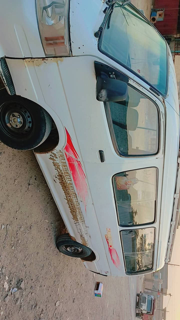 سلام عليكم فتون لبيع مديل 2010 رقم بغداد احمر تحويل السياره رقم *********** رقمي مكان السياره بغداد
