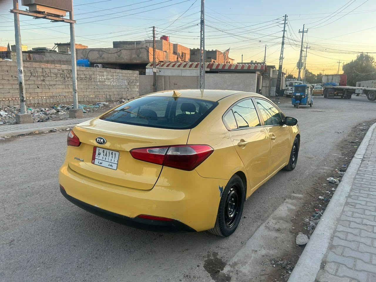 السلام عليكم كيا فورتي 2014

حادثها شخط على طول صفحة الراكب

مكينه جديده منظومة تبريد جديده

كير مكفول صدر امامي خلفي جديد عام

زوج تايرات جديد عارظها 105 بيها مجال قليل

مكانها شهداء رئاسة المعلمين

*********** غير متواجد فيس
