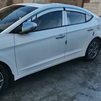 النترا خليجي 20 رقم بغداد بسمي ماشيه 163 الف وقابل لزياده فتحة سقف حسا...