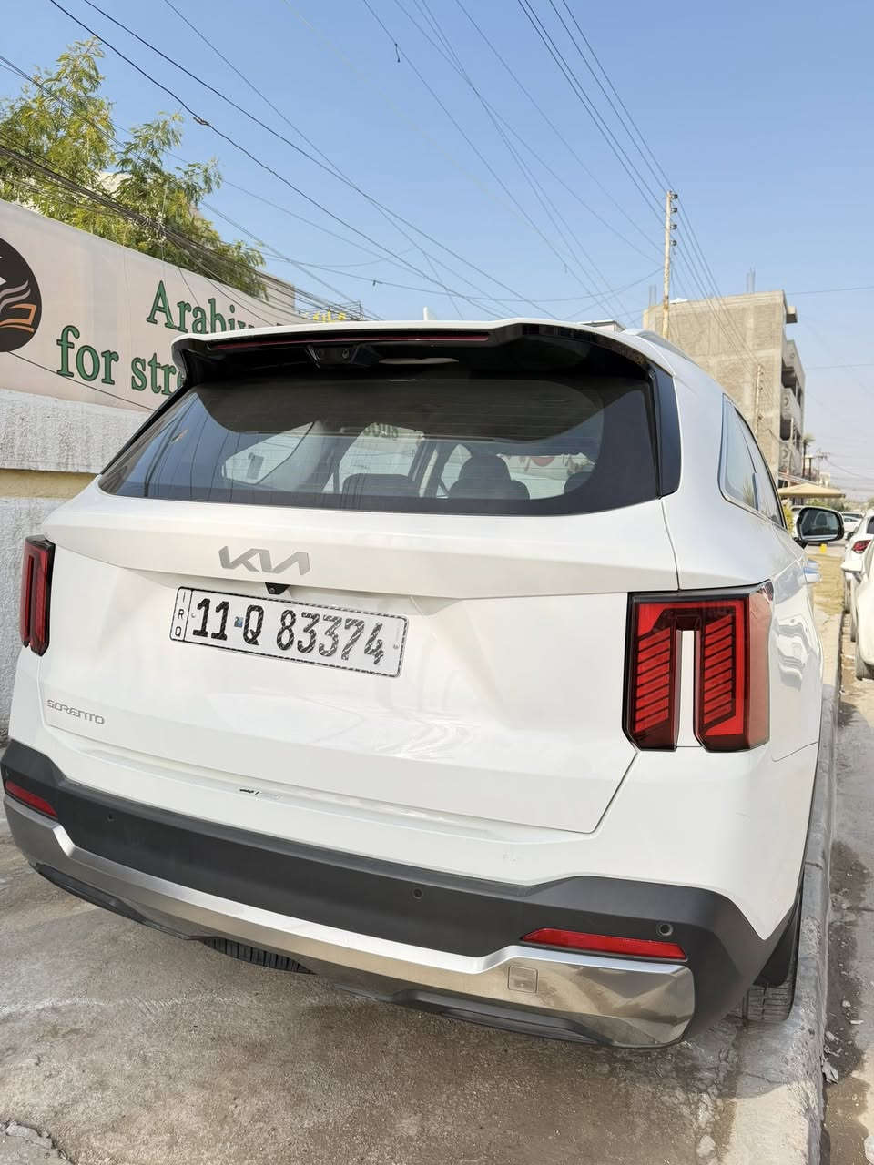 سلام عليكم شباب سورنتو للبيع 🤍 
كيا سورنتو 2025 استلام زيرو خليجي 
( كفالة عامة ) شرط زيرو لا بارد لا حار لا شخط لا رصعة يعني السيارة بعدها بالجياسة تاخذها وراسك مرتاح والسونار بيناتنة 
ماشية 7 الاف كم فقط
رقم بغداد انكليزي تحويل ثاني يوم 
مكينة 6 سلندر  
سيارة كلها زيرو 
سيارة فول 1/1 (عدا بانوراما) وكامرة الاماميه
المواصفات :- 
ويل ٢٠ 
بصمة تشغيل وابواب وجنطة
دبل كامرة 
داتاشو 
كشنات كهرباء 
كشنات الخلفيه قلاب كهرباء 
شاشة متصله
كير ماوس 
شفتات ستيرن 
تشغيل عن بعد 
حساسات 360 
ثلاث انظمة قياده 
شحن لاسلكي
منافذ تايبسي
بصمة عدد اثنين
جنطة كهرباء
بلوجكتر لد
مري شفط 
ترحيب 
لد مخفي متغير الاوان 
دمام بوس
سبعة راكب 
سبير ما نازل
الخ من المواصفات المعروفة …..
الاضافات :- 
تغليف كشنات اصلي جلد سعره 
كاعيات اصلية سورنتو سعره 
سيارة استلام على ادينه زيرو 
السعر 333$ وبيها مجال بسيط جداً للشراي 
مكان السيارة بغداد العامرية
للاستفسار ***********
