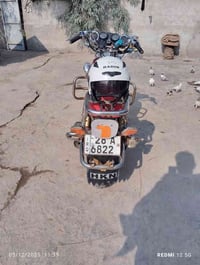 ، دراجة جوندة للبيع رقم وسنوية انجليزي ، نداور ثاني يوم ،السعر 950  ول...