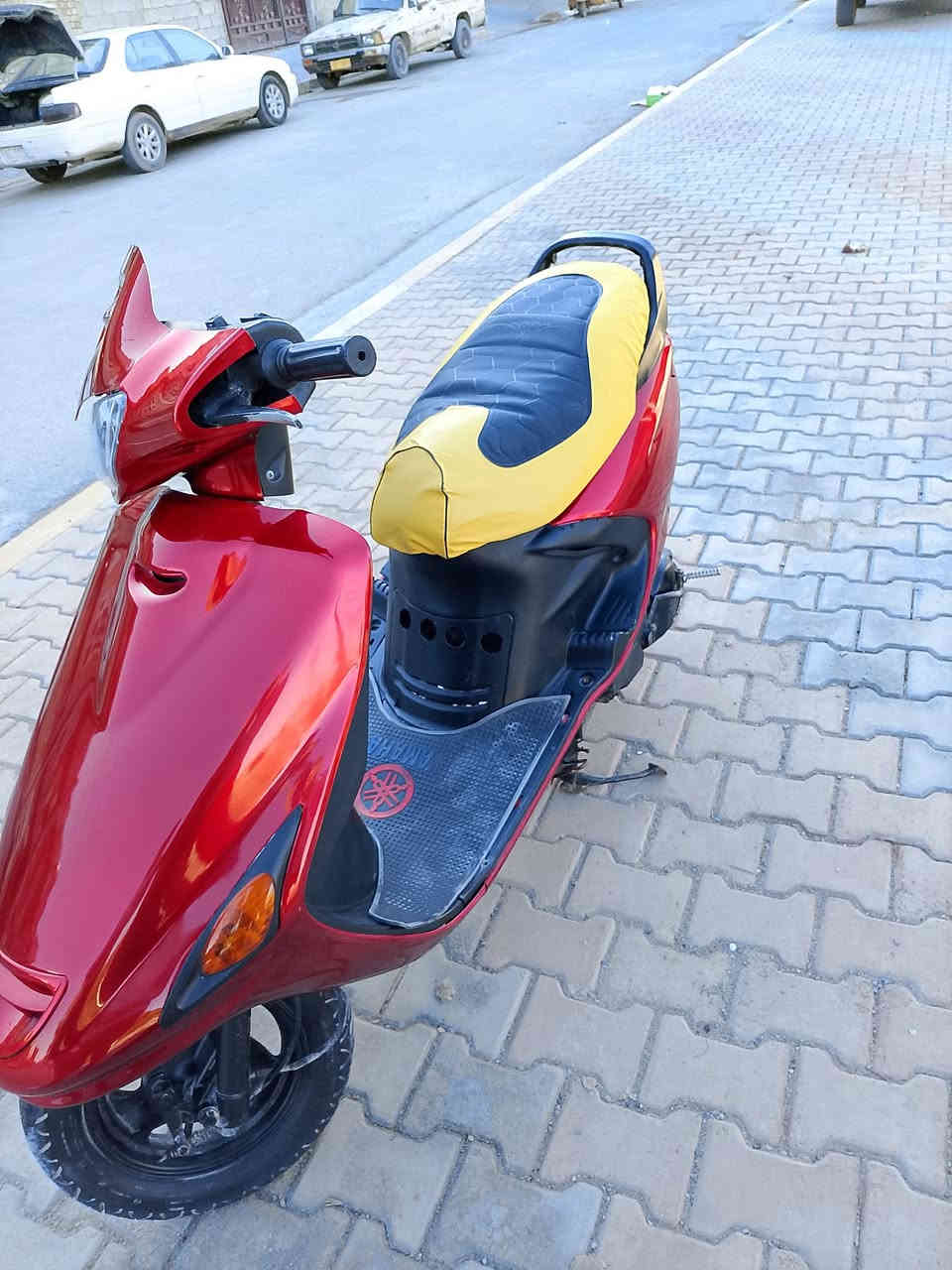 السلام عليكم 
فورتي للبيع 
شغالة سلف او هندر محرك لا تنقيص او لا تبخير كهربائيات كلهة شغالة ستاند وسط ستاند صفح السعر 450 
العنوان ديالى بعقوبة التحرير 
الرقم ***********
