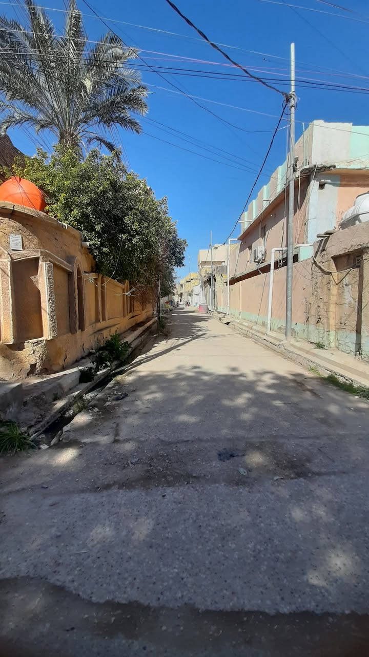 بيت للبيع طابو صرف 

موقع تجاري
مجاور كراج الرحمن

مساحه ٢٣٥م
وجه ١١.٥م

طابق واحد
استقبال غرفه عدد ٢ صاله صحيات حديقه
غرفه فقط طابق الثاني

الروفان للعقار 
***********
