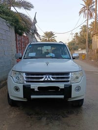 باجيرو • ٢٠١٠ • ٦ سلندر ٣٥٠٠