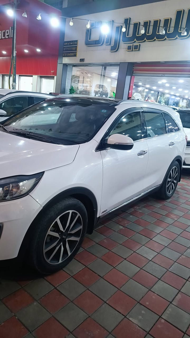 موديل 2015
فول للاخير مكفولة من الصبغ 
وارد خليجي كوتي
محرك شركة 2400
كير شركة 
السعر 205
***********
