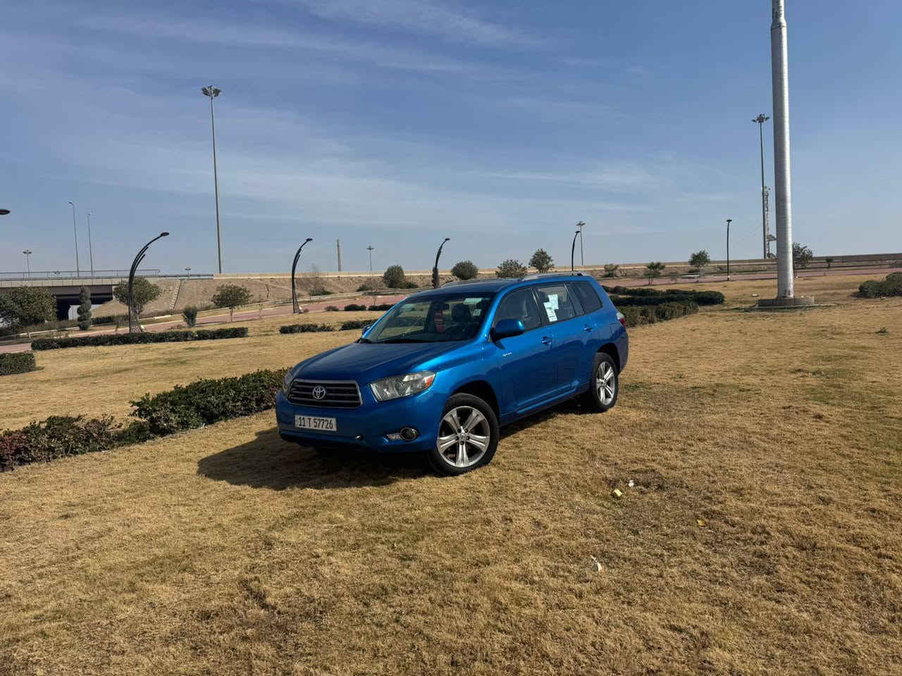 خواني سلامه عليكم تيوتا  هايلندر موديل ٠  من صبغ تبديل بارد محرك مامفتوح كير محرك تشقيل بعد خت زيرو مال دكتور كفاله عامه خت زيرو فول عده بصمه كفاله عامه  فتحه سبعه راكب ثلاث قطع تبريد كشانه جلد كشانه كهرباء هيترات تدفئه تبريد فور ويل حالي انا في داخل صاج اناره ترحيبيه بل مري بك لد لايت زنون شاشه كفاله عامه زراك فورويل بك لد  سعر ١٥٠ بي مجال عنواني رمادي البعلي جاسم  ماشيه ١٠٠.     ***********
