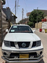 نيسان نيفاره مديل 13 السعر 100 وبيهه مجال 07738130388