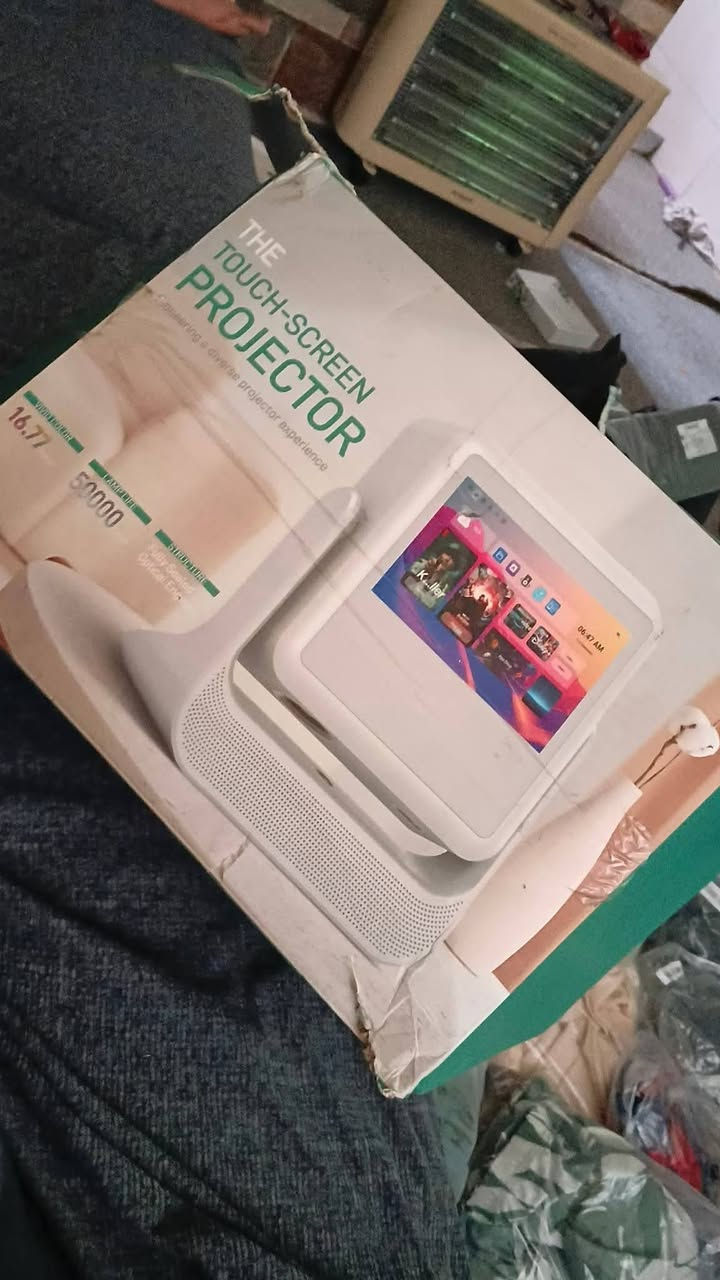 داتا شو غني عن التعريف
السعر 180 ألف 
***********
