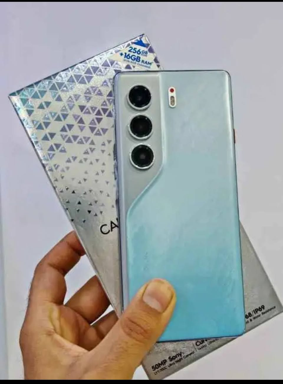 TECNO CAMON 40 Pro 5G مستخدم نضيف كلش للبيع للبيع فقط مكاني الخضر وسعره 240 الف وبيه مجال تجي وتاخذه وتروح اخوان اترجاكم لاحد يجي ويكلي اترواس فقط بيع ماارواس لان محتاج


**إذا كنت صاحب هذا الإعلان وتريد حذفه لأي سبب، رجاءا أرسل رسالة إلى الدعم الفني**