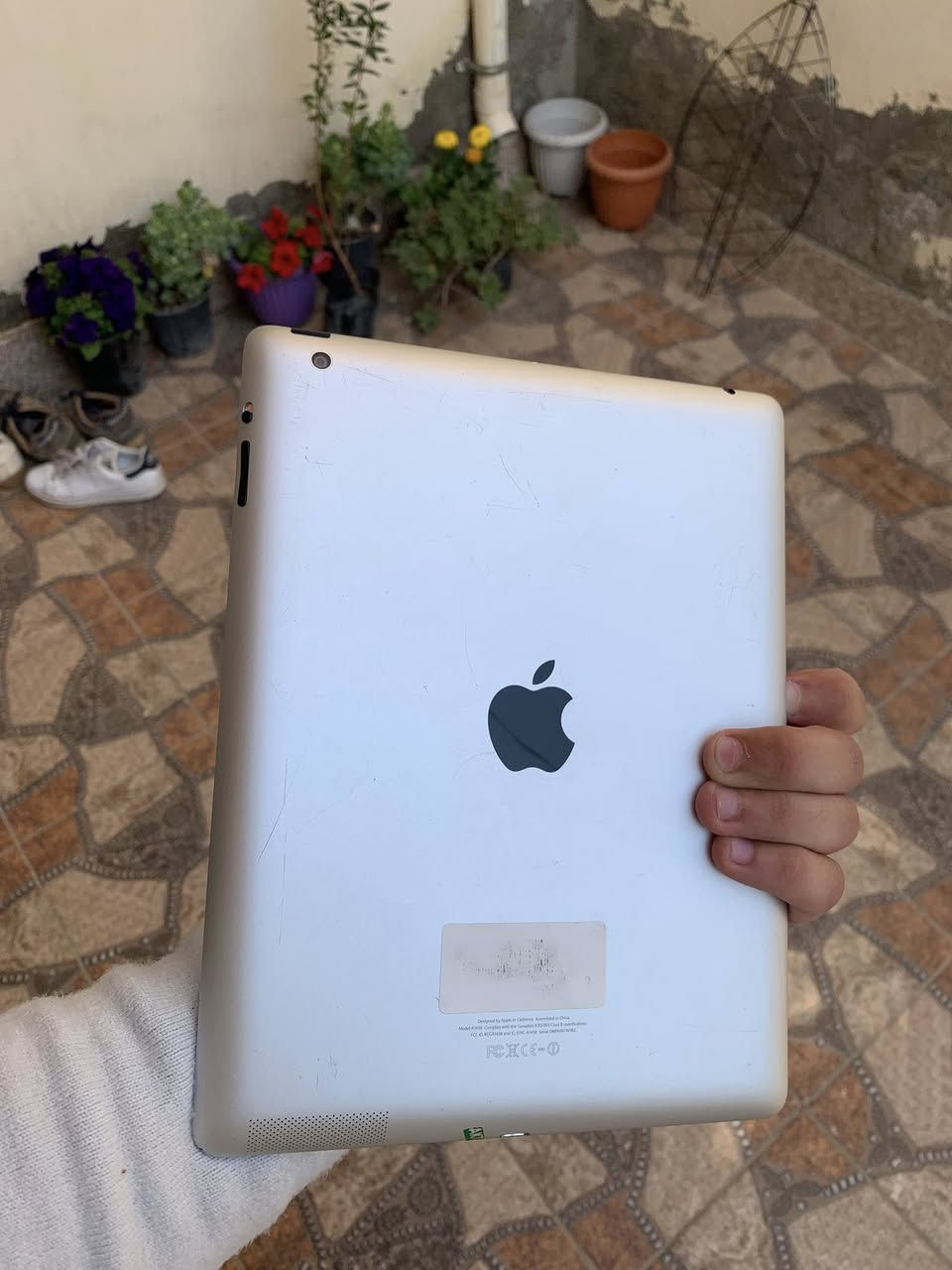 السلام عليكم 
ايباد تابليت ايفون كلشي بس شغال 
مال بيت نظيف ، سعره بـ ٥٠ الف


**إذا كنت صاحب هذا الإعلان وتريد حذفه لأي سبب، رجاءا أرسل رسالة إلى الدعم الفني**