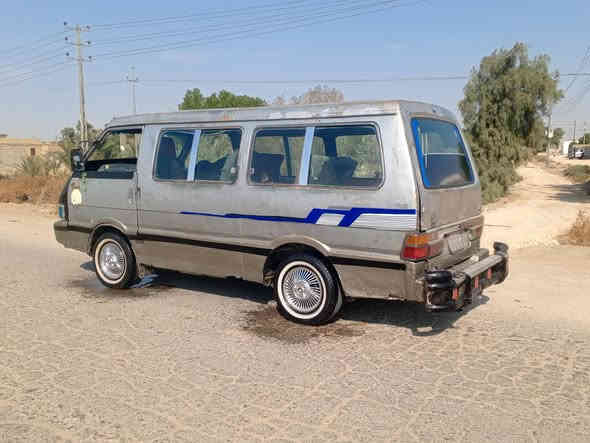 السلام عليكم كيه بسته رقم مثنى الماني تريد تحويل تريد وكاله كشرر حلو گير محرك اكسن جدد العنوان السماوه السعر 24 وبيه مجال الاتصال عرقم ***********
