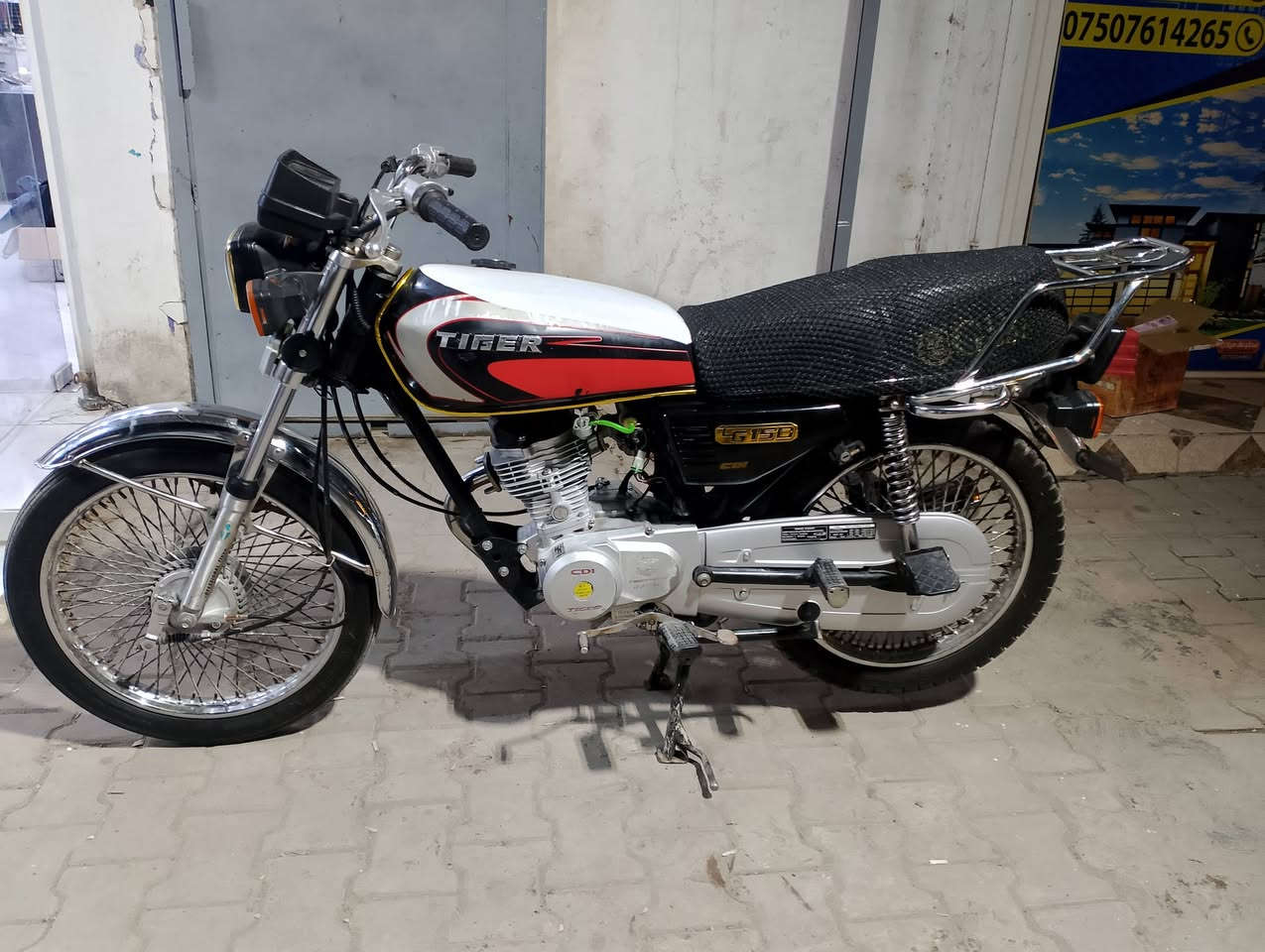 سلام عليكم
ماطور 4كير 
تايكر
موديل 20 
محرك مفتوح 
سعر //425 وبي مجال 
مكان كركوك قادسيه 1
رقم// ‏‪***********‬‏
