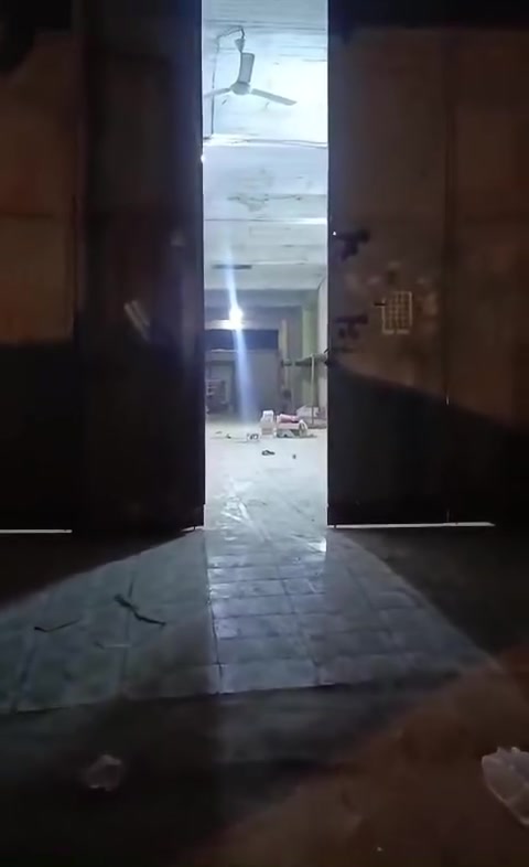 السلام عليكم
علوة للبيع 

قرب ابو هاشم. 

مقابل دائرة الاحوال المدنيه 

256 م 

واجهه 7.5

نزال 41

للاستفسار 

الاتصال على الرقم 

***********
