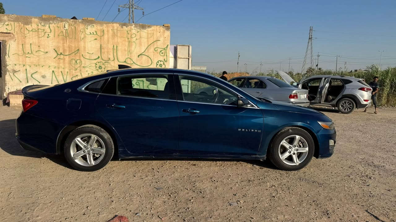 للبيع شفروليه ماليبو 2019 – فئة LS. السعر (109) 

ترهم مراوس 

ملاحظة سياره مابيه اي مشكال سياره جاهزة 

* محرك 1.5 تيربو اقتصادي.

* تشغيل بصمة.
* شاشة 8 إنش تدعم Apple CarPlay وAndroid Auto.
* كاميرا خلفية.
* مثبت سرعة.
* مكيف ممتاز.
* السيارة نظيفة والاستعمال شخصي.
* اللون: أزرق معدني.
* رقم واسط انكليزي سنويه 2026 شهر ل11 
*عداد لمسافة 115 

(حادث سيارة جملغ ايمن وبنيد بدون دواخل حادث سطحي وجملغ اليسر كلير ) 

كير ومكينة كفالة

مكان سياره بابل لهاشمية 
***********
