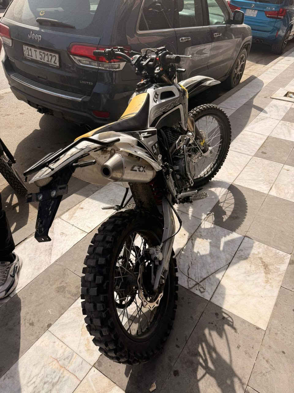 السلام عليكم قفاز للبيع موديل 2025 للبيع ب مليون ٦٠٠ وييها مجال للشراي ***********
