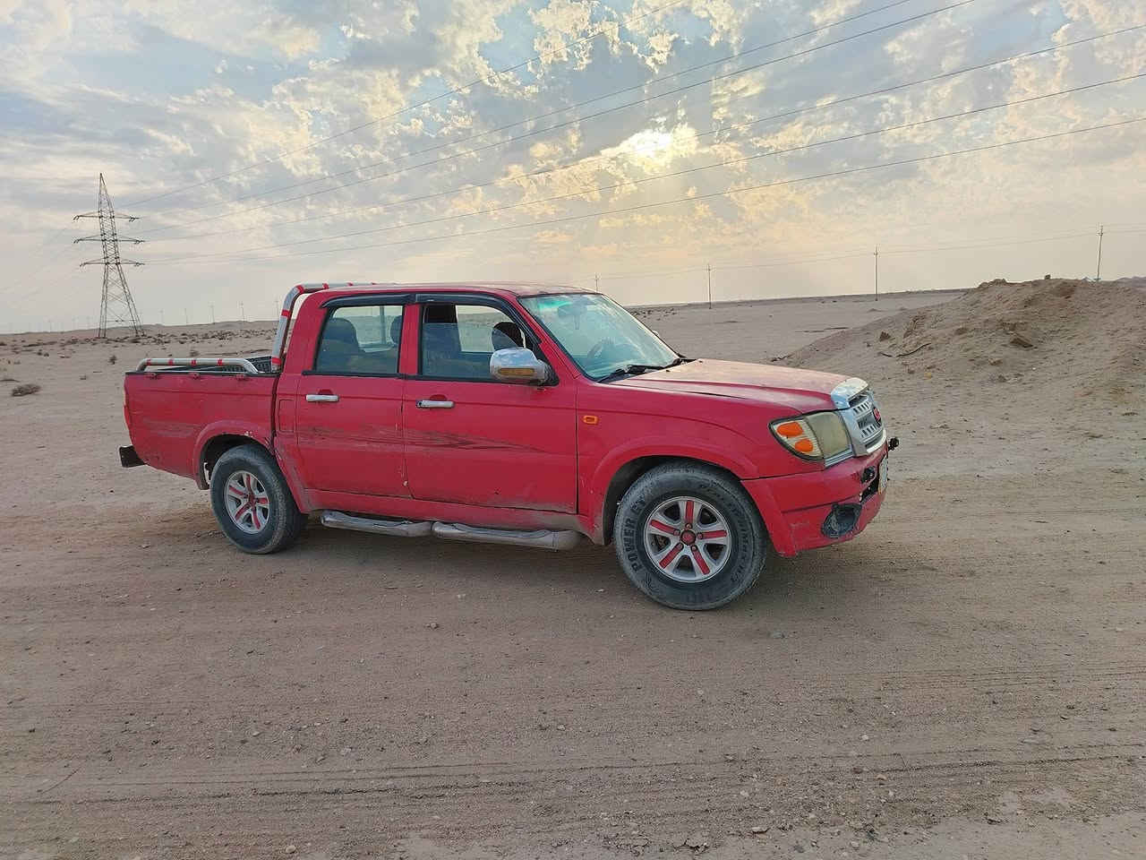 سلام عليكم بيكب البيع سياره جهزه محرك حدداديه سياره خير من الله صوليته سنويه الغايت 2027
سعر مناسب 26وبيه مجال حك جيه العنران البصره  ***********
