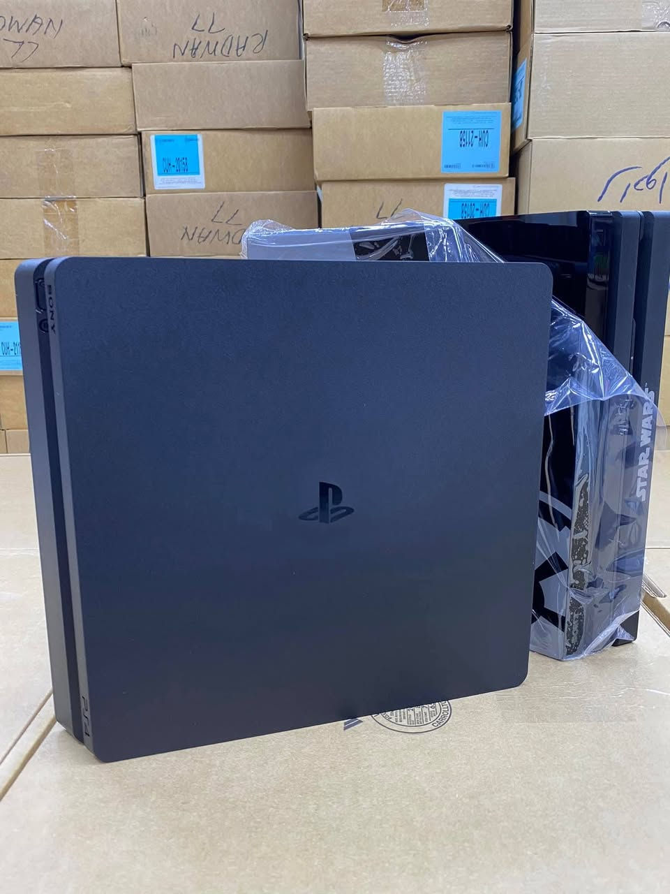 عرض جديد وخاص من  Play BoX 💥
 
#اجهزه_جديده_قابله_للتهكير  PlayStation4

PlayStation 4 Slim 1TB🌪️

PlayStation pro limited Star Wars🃏 1TB

موزع اجهزه والعاب الفيديو ،،،🇮🇶 

متجر Play Box 
الموصل دواسة عمارة القدس الطابق الارضي
يوجد توصيل داخل الموصل وجميع المحافظات،🚙

واتساب ***********💬📢
