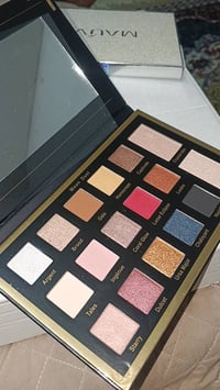 مستحضرات تجميل • ألوان صيفية • مكياج