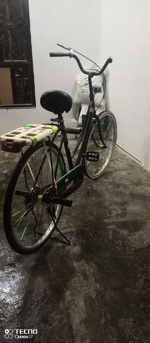 السلام عليكم
للبيع ‼️🏷️
بايسكل بطة ياباني حجم 26 🔴
اللون اسود ⚫️
بايسكل سريع ومرتب وصارف عليه هواي‼️
بنز 90 صفارة كلش قوية ☑️
جاملغ ويا✔️
بايسكل نضيف وسريع ✔️
مكاني نجف 📍
للاستفسار اكثر مراسلة الرقم على الواتساب
 ***********
السعر : 100 قفل
