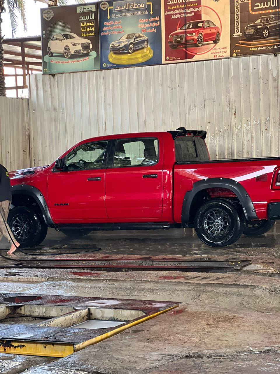 السلام عليكم ورحمة الله وبركاته
تم تخفيض السعر
260 أو مراوس ب سيارة صالون

دوج رام 2022 بك هورن نسخة (bult to serve)

..

حادثها....

جاملغ اليمين مبدل

البنيد مبدل

...

مواصفاتها.....

محرك 5700 ايتورك المرغوب

بدي قصير باب طويل

لون احمر طماطي مميز

رادارات أمامية و خلفية اوتو ستوب

قفل اكسل. اوتو هولد. نزول منحدرات

دفع رباعي خفيف و ثقيل

مري شفط

قاصة * ثلاجة
مانع انزلاق
سحب عربات
مقبس كهرباء خلفي
جام خلفي كهربائي
كشنات جلد و مخمل
هيتر مقود و كشنات 

الإضافات.......

منضومة غاز 180 لتر  إيطالية (يعني كل 10 ايام تفول ب 30 الف) 

ترفيع امامي 2.5 انج

نفخات وايد بدي

تطعيم كاربون فايبر من الداخل

تخم تاير جبلي و تخم تاير ناعم

غطاء بدي 3 طبكات 

هوك سحب خلفي 
.........

رقم بغداد ب اسمي


**إذا كنت صاحب هذا الإعلان وتريد حذفه لأي سبب، رجاءا أرسل رسالة إلى الدعم الفني**