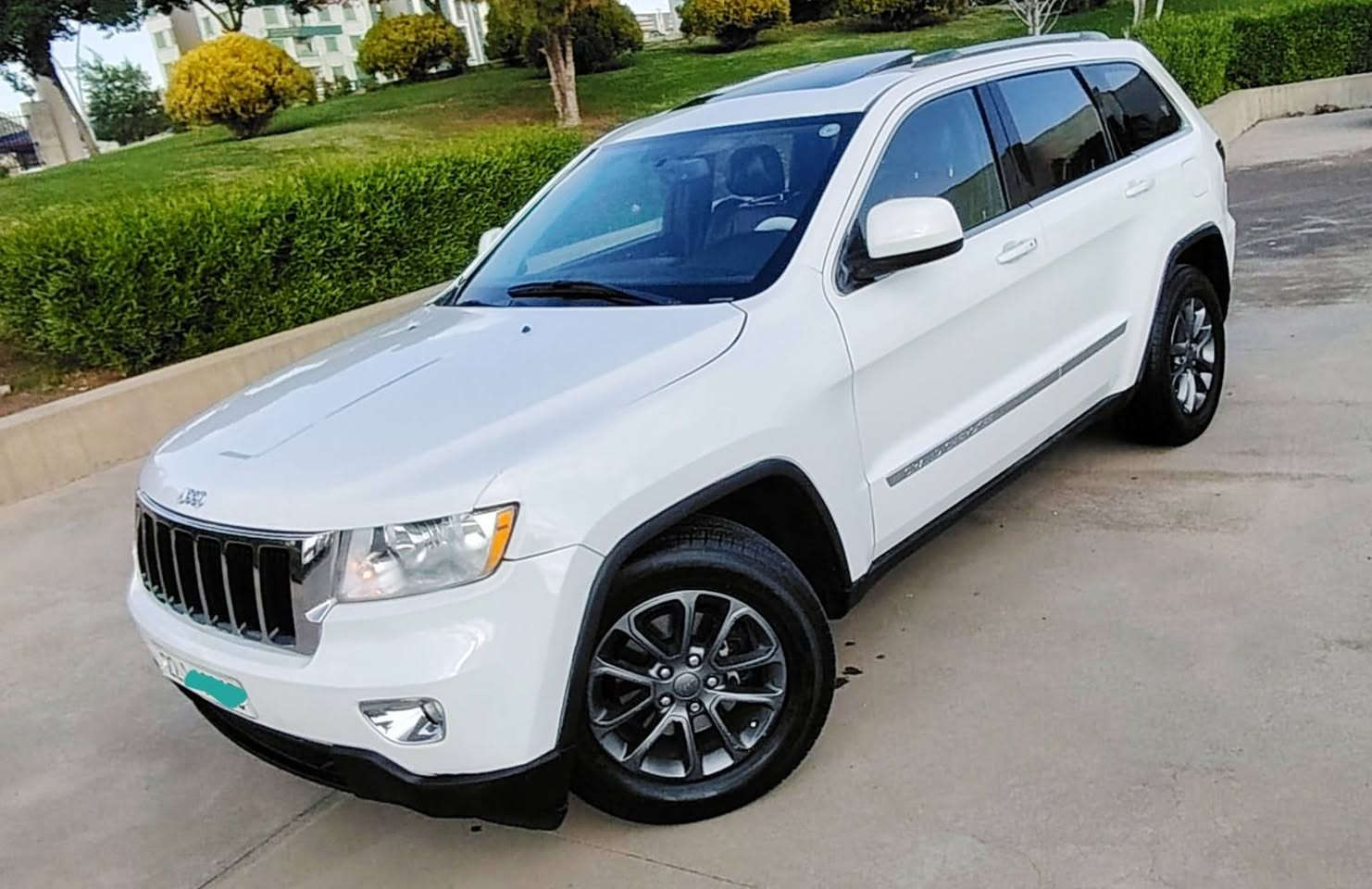 -بصمه 5 سلایت فتحه کشنات ختم 
دوا خل جلد اسود مارونی بلاد
لون ابیض ثلجی
-شاشه  كار  كامره دوار حاسه 
تحكم كشنات
-+فول تحكم سترين
 سیاره بی خمس قطع ابیعلک حزام حتا لا دوخ ولا ادوخنی 
-تدفئه +تبريد قطعتين مركزي
-دبل اکسل 4*4
-. سياره كلش جديده تبريد كير مكينه كل شرطممفتوح
-بك لايت lED
- ويل كب  او تخم تاير جدد حتا وياله بلاد بلاك توب

-نضام سبورت +ايكو اقتصاد بنزين كلش 
رقم اربيل بسمي  كله جديد هزه فحص جدد سنويه باسمي  تحويل مباشر
السياره بدون نقص تبارك الرحمن
السعر جوه کل سوک 137قفل اتحدا سوگ بهیج سعر هیج نضافه
عنوان السياره اربيل 
***********  احترامي لكل   صلي عل نبي أربيل, العراق
