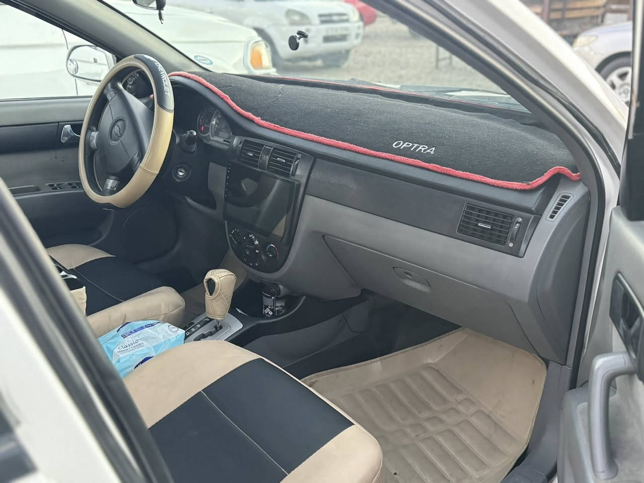 اوبترا خليجي  للبيع موديل 2010 السونار مرفق بالصور
سنوية و رقم جديد

السيارة كاملة مابيها اي نقص 

السعر 78 و بيها مجال 

التفاصيل اتصل على الرقم 

*********** 

ملاحظة : التفاصيل فقط على الرقم غير متواجد على الماستجر
