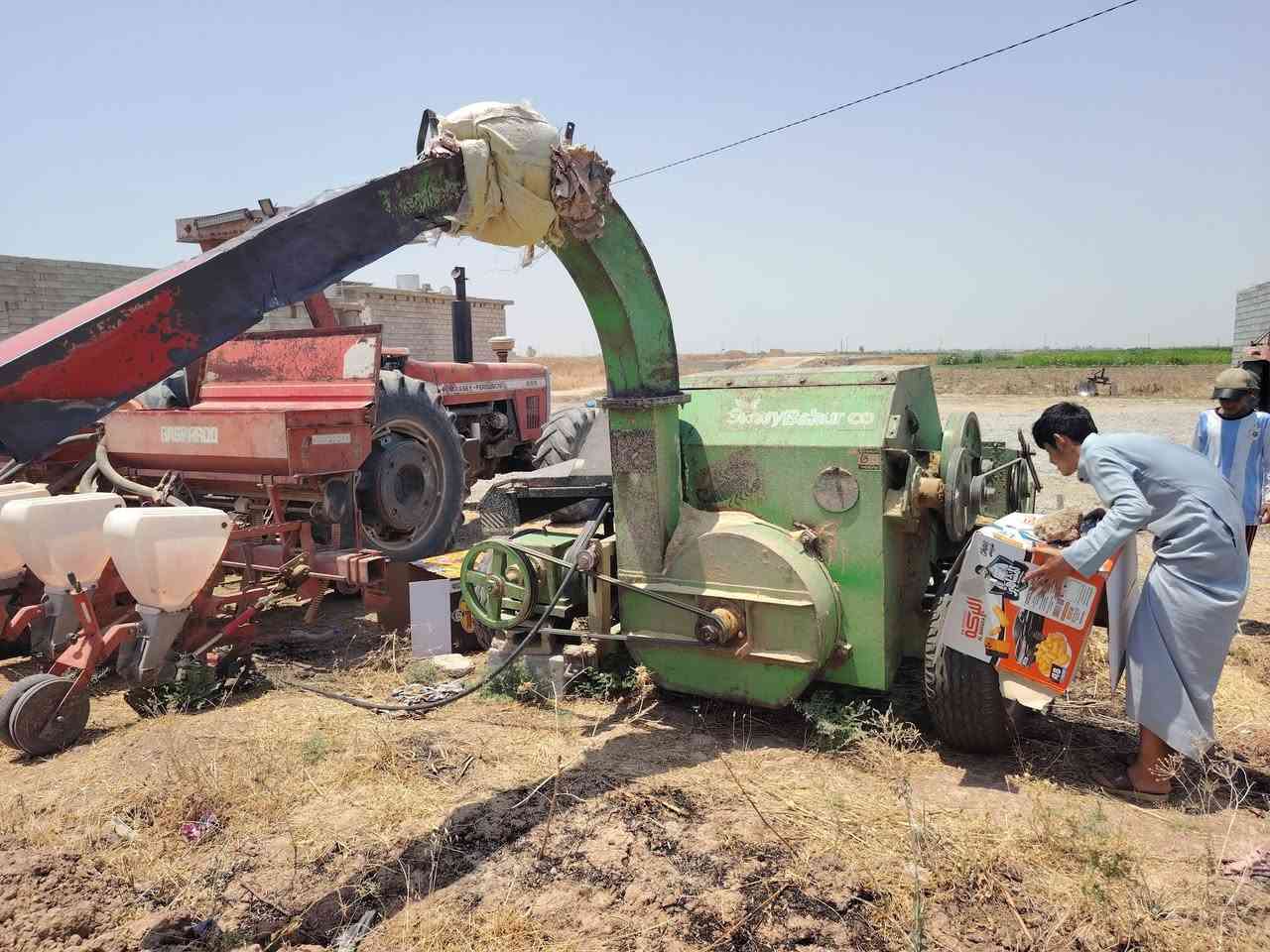 معه تنكتر بلاروسي جاهز شغال وعرباين 2 جاهزات   ربع ماتصرف عليهن شغالات
التبانه عقرب إيطالي للبيع شغاله جاهزه شلف جددسعر 15 وبي مجال
المكان كركوك الحويجه
الشراي يتصل ***********
