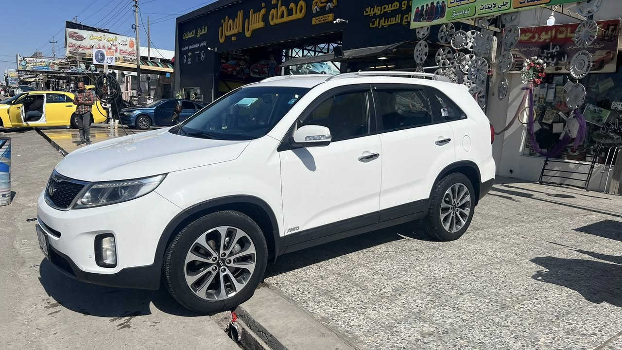 سورنتو 2013شكل 2014
محرك 6V
دفع رباعي 
نضافه خير من الله 
دوشمه جديده 
طخم تايرات جديد 
رقمها نينوى الجديد 
اني الشرعي
سعرها خاص او خبرني
مكاني موصل***********
سعر ٢٠٠$ ومجال
