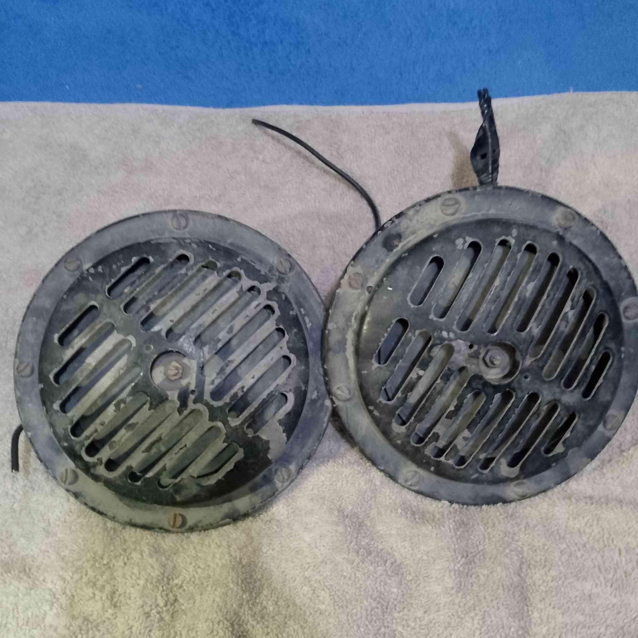 سلام عليكم يوجد هورنات بوش البيع 
الاستفسار ***********
