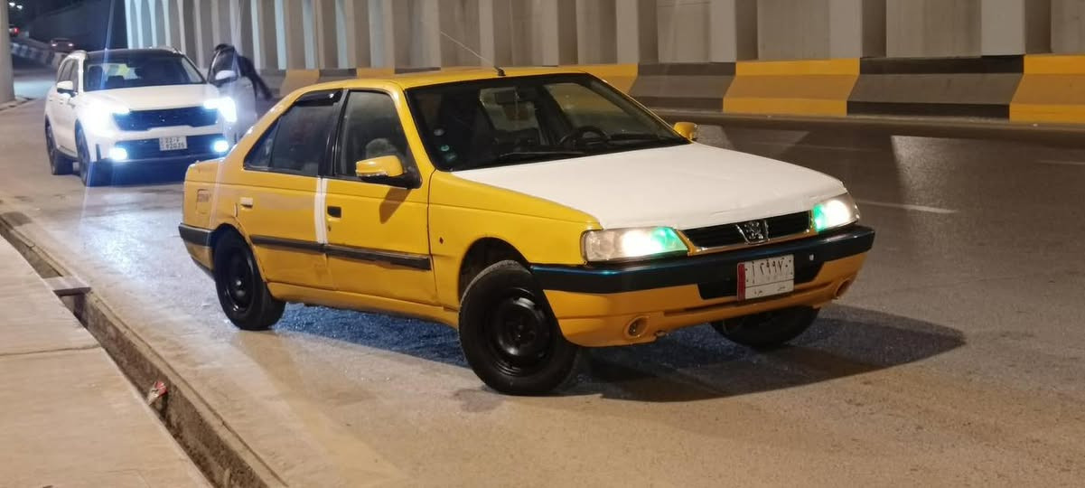 مكلف بلنشر 
بيجو 405سياره موديل 2010سياره حلوه وجهازه كير مكينه حداديه كفاله  كشره حلو شاشه ودمام وسماعت صوت يخبل  نصبته كاعد السياره  مكفوله من ضربه بيه بس جاملغ الايسر مبدل  لان بي خياس وبدلته  سياره راعيه ضيعنا شايل من بيته  سنويه عضم   سعره 19وبيه مجال  اتصل وتدلل***********
