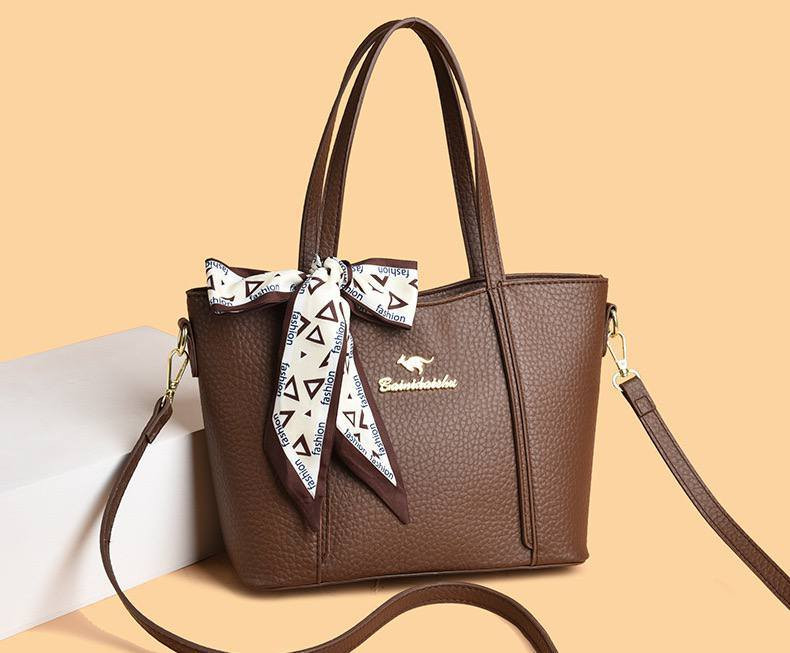 🖤✨ أناقة تخطف القلب ✨🖤
شنطة نسائية فخمة بتصميم ناعم وكيوت تضيف لمستك الخاصة بكل إطلالة 💅
ستايل راقي + تفاصيل حلوة (الشال) تعطيها فخامة مختلفة 🤍
حجمها عملي ويكفي كل أغراضك اليومية بكل ترتيب وأناقة 👌
💫 تناسب الدوام، الطلعات، وكل وقت تحبين تكونين فيه مميزة
💰 السعر: 25 فقط (مع التوصيل 🚚)
🔥 عرض رهيب لا يفوّت
📩 احجزي هسه قبل نفاذ الكمية


**إذا كنت صاحب هذا الإعلان وتريد حذفه لأي سبب، رجاءا أرسل رسالة إلى الدعم الفني**