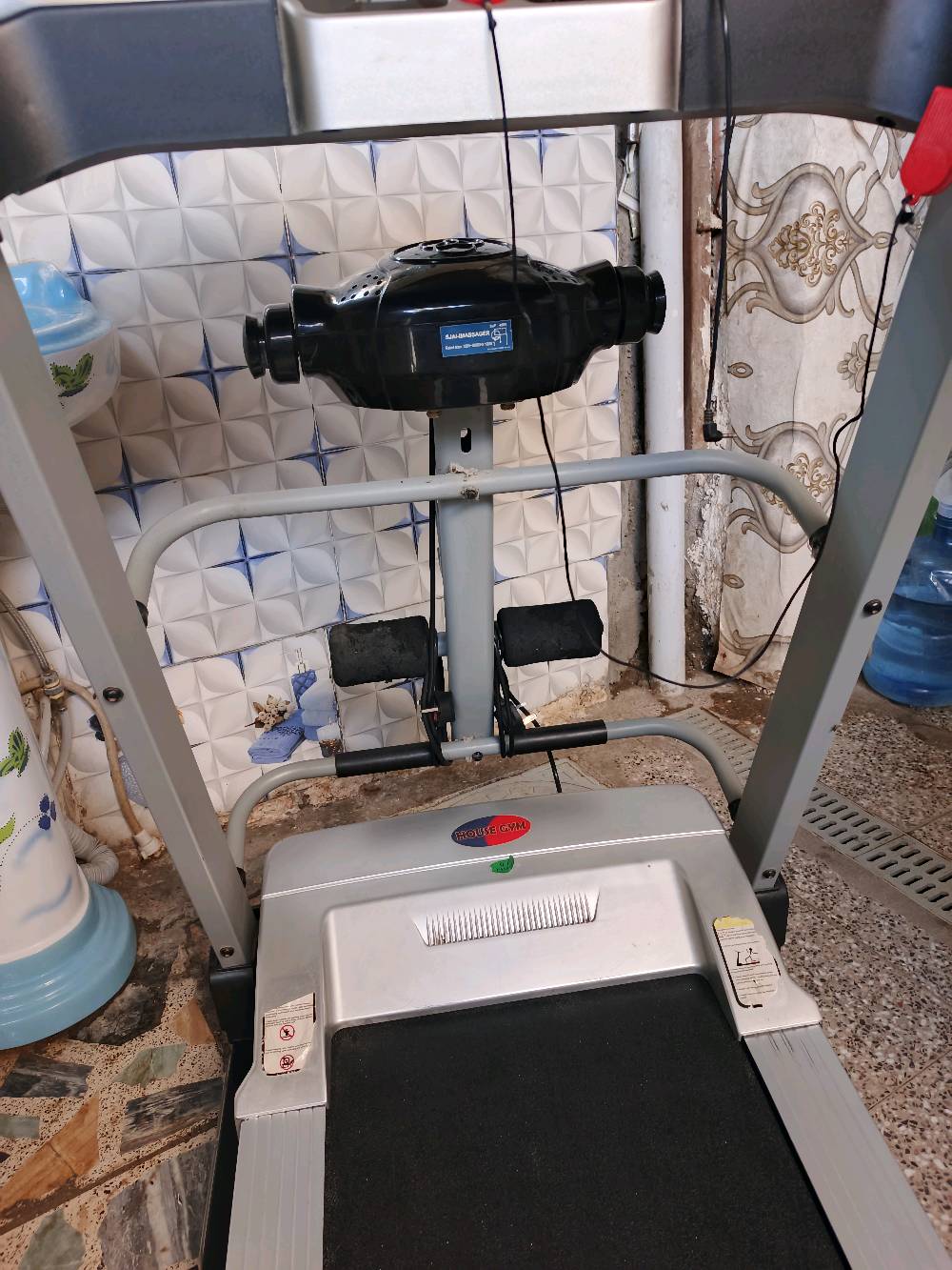 جهاز جري مستعمل قليلل نضيف كلش نظافته ١٠٠/٩٠

بلادي مامبدل بيه برغي كلشي مامفتوح بيه
 
المواصفات 

رجاج الأمامي + نضام صعود جبلي + امبي ثرب + مروحه اماميه سرعتين. فول مواصفات 

العنوان النجف الاشرف 

السعر 280 

اتواصل عبر الرقم واتساب  ***********
