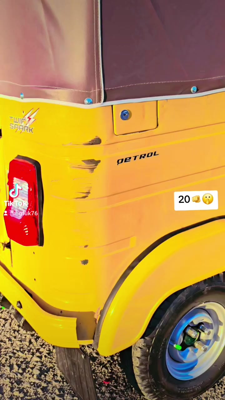 السلام عليكم تكتك البيع مديل 20 وراق وكيل سيد خلدون مكاني لمجر لكبير كشره كفاله سعر 6000 وبيه مجال لطيبين***********
