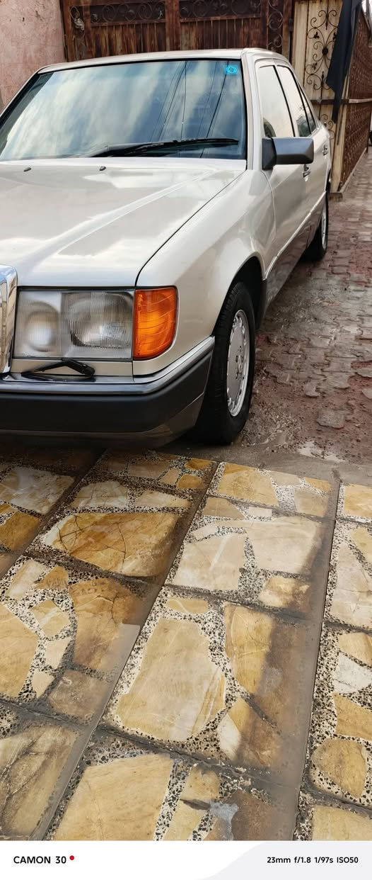 👋👋 مارسدس دب 86 محدثه 
رقم بغداد سنويه 2030 مداور ثاني يوم
قواعد دبل معمره وحده موضح بصوره
محرك عنڪبوت 300 بلادي وكير ڪفاله
حداديه تخم تاير كهربائيات كله جديد
غرفه مخمل اسود ڪهربائيه
تعمير عام مصبوغه بس بوليش بعدهي
السعر ( 62 )وبيه مجال
مڪاني ميسان (العماره) 
***********
