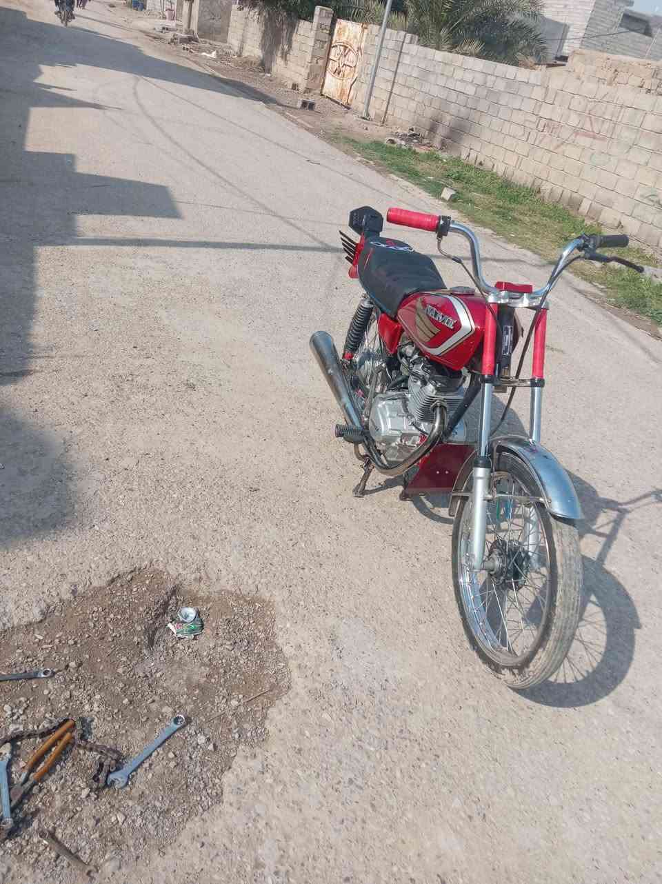 دراجه للبيع انتنس 25 شاصي نامه اصلي دراجه خير من الله مكاني ديالى خان بني سعد *********** وتساب بس سعره 550 قفل لا تعامل
