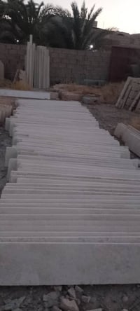 حجر حلان • قرية شاطي الجدر • انواع