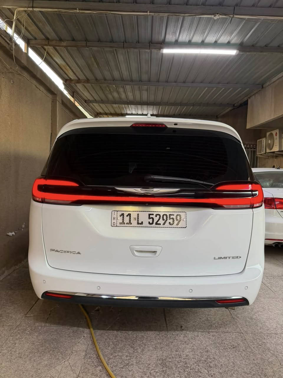 �� للبيع – كرايسلر باسيفيكا ليمتد 2022 🚗
فول مواصفات

🔹 اللون: أبيض
🔹الممشى: 53 ألف 
🔹 المحرك: 3600 سي سي
🔹 رقم بغداد – السيارة باسمي
🔹 الموقع: بغداد / الأعظمية

✨ المواصفات:

✅ سقف بانوراما
✅ قيادة ذاتية
✅ اصطفاف ذاتي
✅ مكنسة كهربائية أصلية
✅ كاميرات 360 درجة
✅ حساسات 360 درجة
✅ رادار أمامي وخلفي
✅ نقطة عمياء
✅ داخل صاج 
✅ ابواب ومرايات نيكل 
✅ خزن كشنات ميموري 
✅ بردات بلابواب
✅ كروز كنترول
✅ مانع انزلاق
✅ تشغيل عن بعد
✅ بصمة تشغيل (مفتاحين)
✅ 4 بصمات للأبواب
✅ هندبريك بصمة
✅ مرايا طي كهربائية
✅ أبواب كهربائية شفط
✅ صندوق كهربائي شفط
✅ فتح الأبواب والصندوق بحركة القدم
✅ شاشة كبيره كاربلاي
✅ نظام Auto Stop
✅ نظام صوت هارمن كاردون
✅ 3 قطع تبريد
✅ شاحنة لاسلكية 
✅مري قلاب عنده الرجوع

💺 المقاعد:
✅ المقاعد الأمامية كهربائية
✅ تدفئة وتبريد للمقاعد الأمامية
✅ تدفئة للمقاعد الخلفية
✅ المقاعد الخلفية كهربائية

🔥 المقود (الستيرن) تدفئة

📋 ملاحظات:
✔ السيارة مكفولة من الشاصي والدواخل
✔ حادثها ربع بنيد صبغ
✔ يوجد بارد بين البابين

💵 السعر المطلوب: 275 ورقة

📞 للتواصل والاستفسار:
***********
***********
