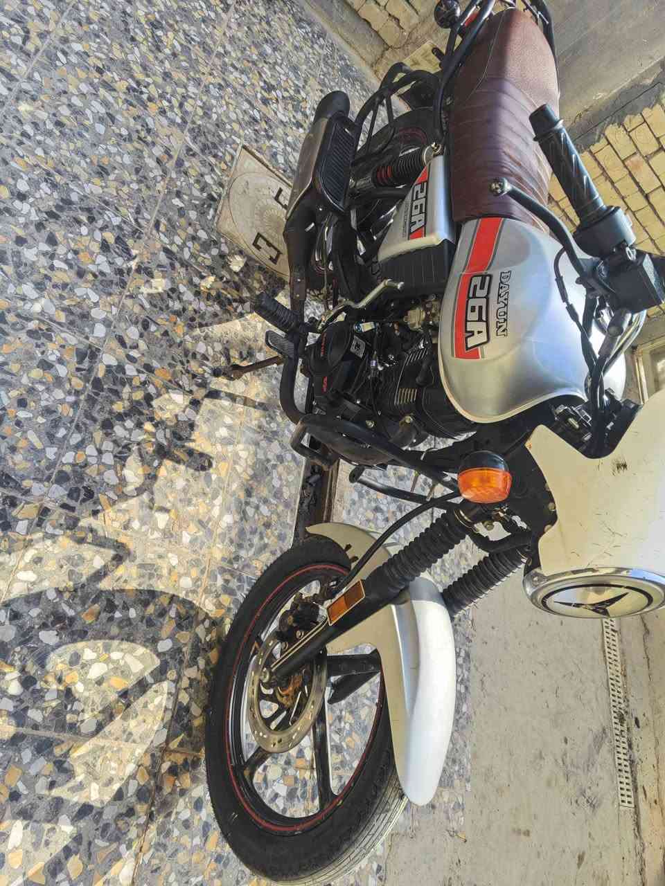 دايوان نفخ 22 طالعة ب 23 شرط كفالة
ما ناقصها اي شي للبيع سعر 1350 
كربلاء ساهرون 
***********
