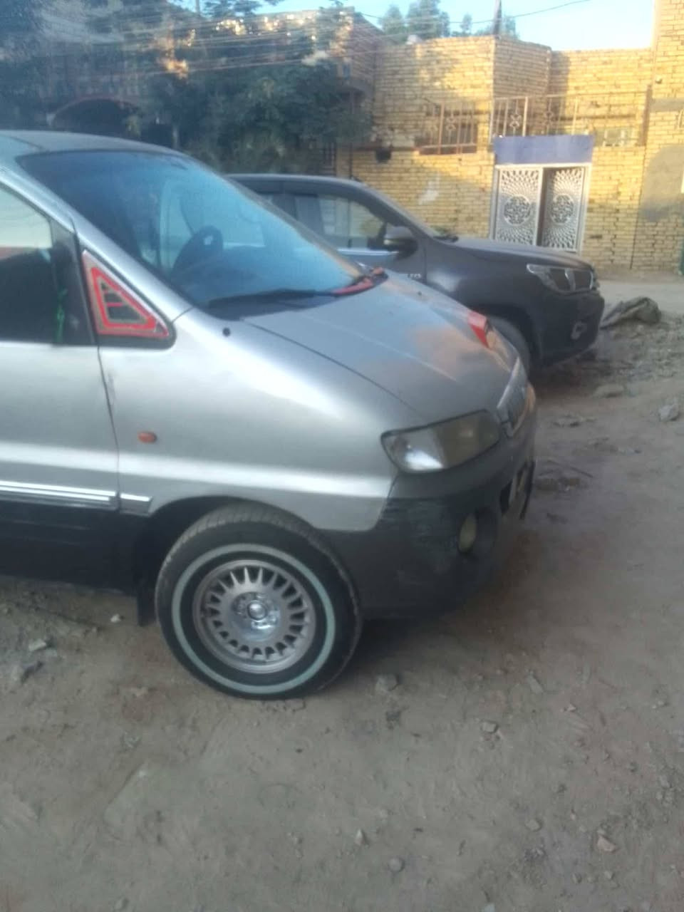 يا الله السلام عليكم ستاركس للبيع موديل 2001 سعر30 وبيه مجال‏‪0780 784 4848‬‏
