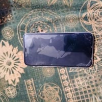 آيفون ١١ • ١٢٨ • بطارية ٨٢