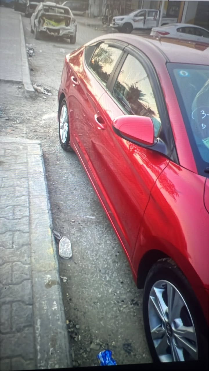 السلام عليكم عندي النتره للبيع موديل 18 وارد امريكي رقم مثنى النكليزي مكينه 2000 حادثه خلفي مكاني نجف السعر 120 للستفسار التصال علا الرقم ***********
